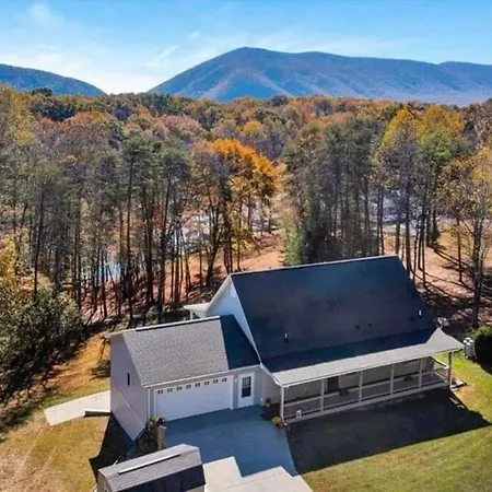 Villa Carolina Cove